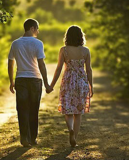 romantic-couple-walking